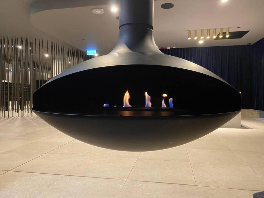 Midnight Luxe 2br 2bath 507 In The Heart Of Braddon L5 Views Pool Sauna Gym Wifi * Canberra