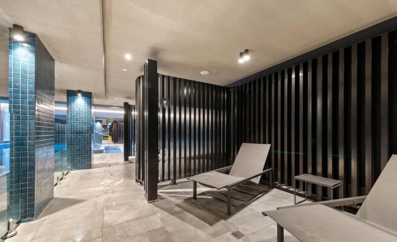 Midnight Luxe 2br 2bath 507 In The Heart Of Braddon L5 Views Pool Sauna Gym Wifi *